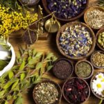4 banhos de ervas para revigorar e energizar