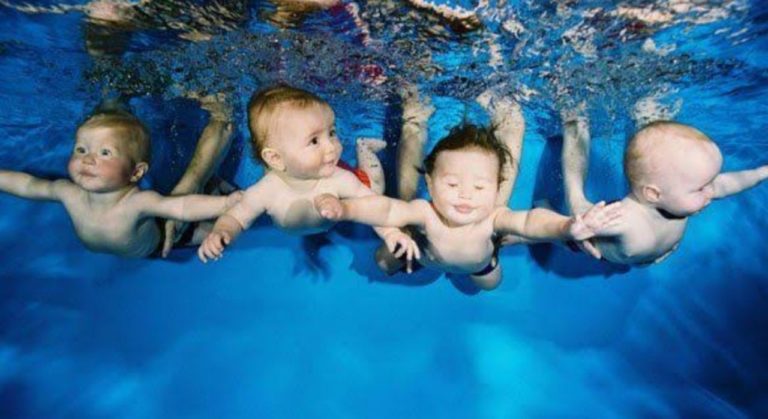 Intimidade dos bebês com o elemento água
