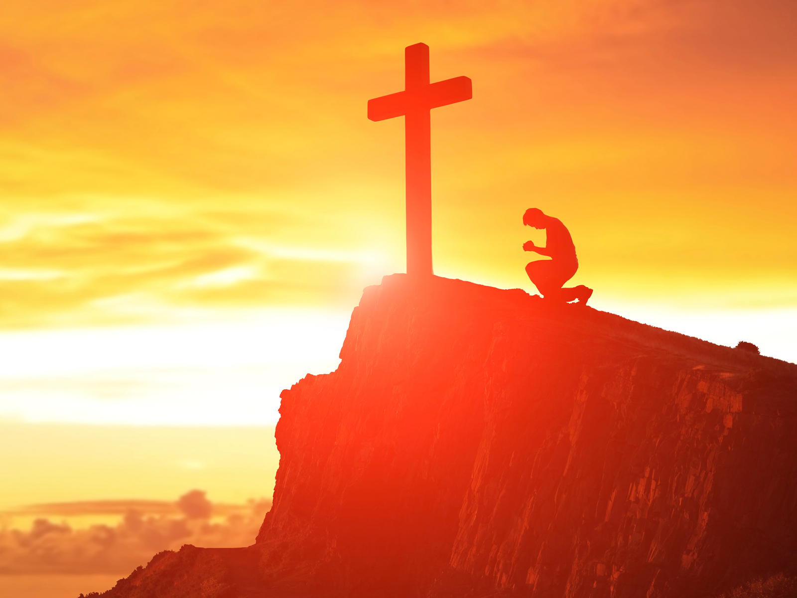 Adolescente sobrevive a 10 horas no oceano após clamar a Deus: “Orei a noite inteira”