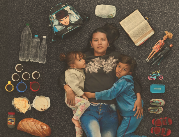 Retratos de famílias venezuelanas mostram a jornada angustiante de Imigrantes
