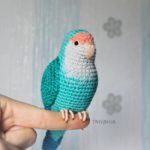 Este artista de crochê tece belas esculturas de todos os tipos de pássaros