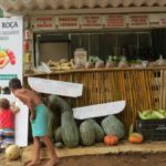 Barraca da honestidade funciona sem vendedor e faz sucesso no Sul de Minas