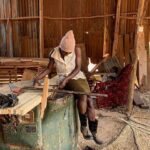 Habitação autoconstruída incentiva autonomia das mulheres em Uganda