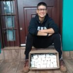 Mulher faz sabão caseiro e distribui de graça para moradores de rua no RS