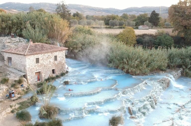 Cascate di Mulino: uma cachoeira impressionante na Toscana