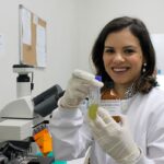 Pesquisadora brasileira cria inseticida natural que mata mosquito da dengue