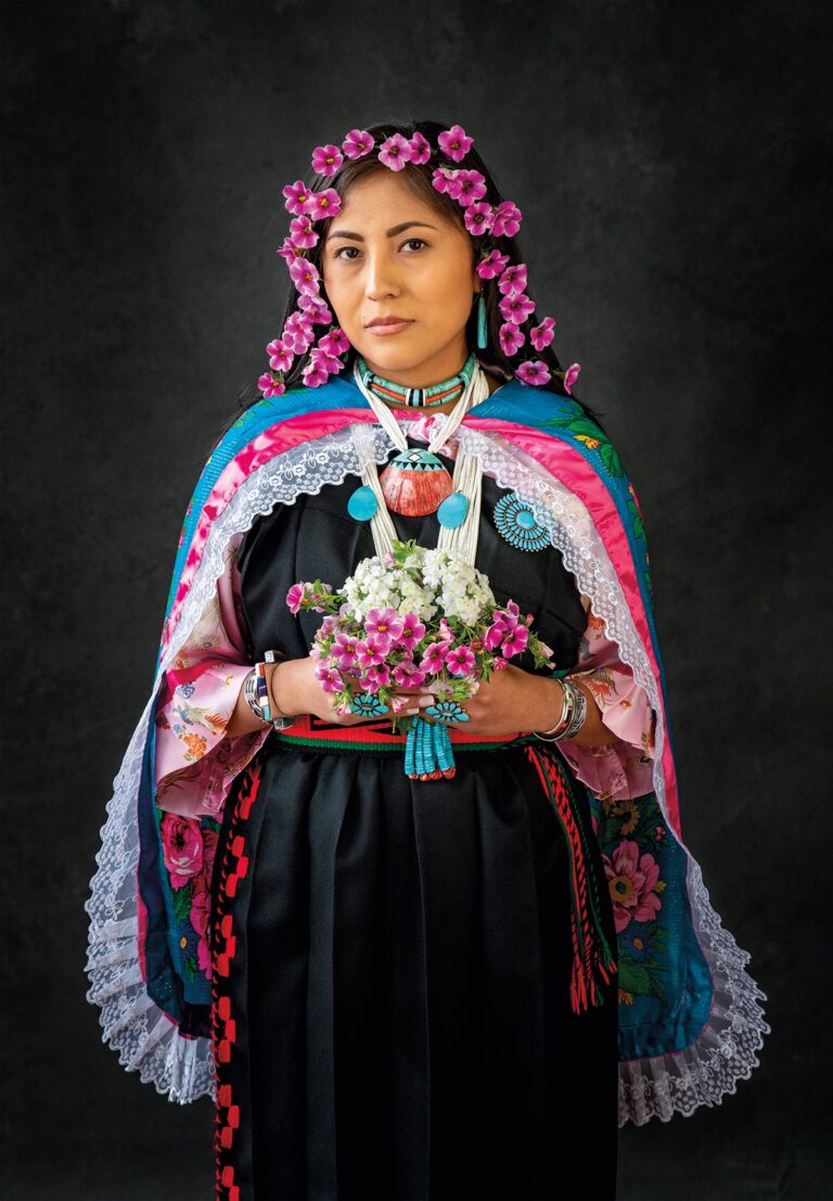 Retratos poderosos de nativos americanos destacam seu espírito e identidade cultural