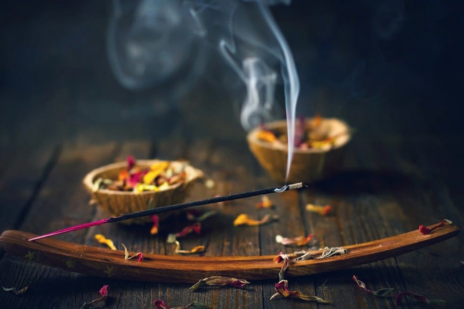 Dicas e incensos para fazer uma faxina energética