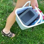 Esse purificador de água funciona através da energia solar e é portátil