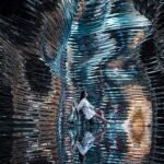 Salão de exposições na China é semelhante a um canyon