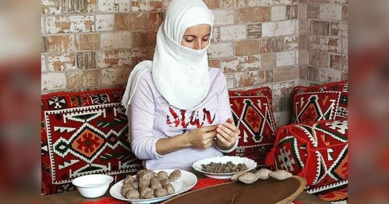 Para fugir da guerra, casal sírio se muda para o Brasil e recomeça a vida vendendo comida árabe