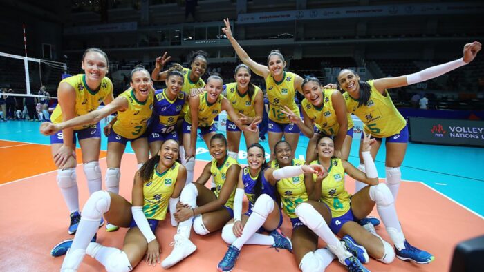 Qual foi a classificação da equipe feminina de voleibol do Brasil na Olimpíada de Tóquio?