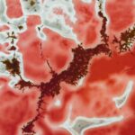 Fotógrafo de viagens usa um drone para explorar a paisagem diversificada da China