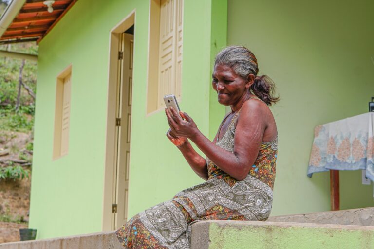 Projeto leva internet para 140 famílias de comunidades distantes da Bahia