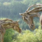 Lindas esculturas de animais feitas com galhos secos