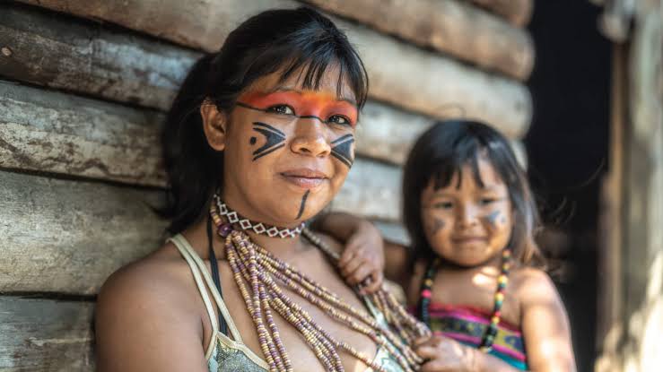 Indígenas brasileiros aprendem a produzir podcasts para divulgar sua cultura