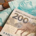 Mulher devolve Pix de R$ 16 mil que recebeu por engano