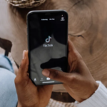 Cannabis é retratada positivamente no TikTok