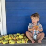 Mãe recebe em casa 31 hambúrgueres… encomendados pelo filho de 2 anos