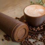Copo compostável é feito de borra de café
