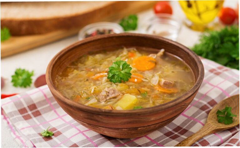 Receitas de sopas deliciosas que vão te aquecer no inverno