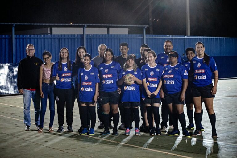 Time feminino de cegos faz história no futebol do Centro-Oeste