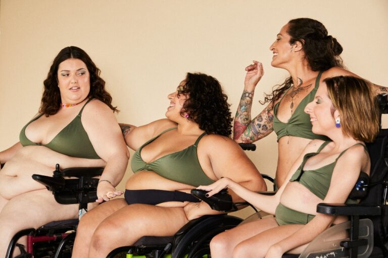 Marca brasileira lança 1ª calcinha absorvente para mulheres com deficiência