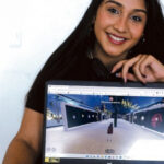 Baiana se torna a 1ª brasileira a apresentar TCC no Metaverso