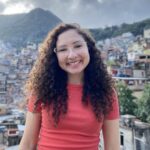 Moradora da Rocinha é selecionada para dar aulas de português em universidade nos EUA