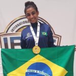 Brasileira ganha 1º lugar no Campeonato Mundial de Pole Dance