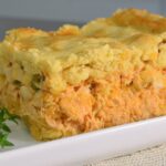 Torta cremosa de arroz com frango