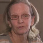 Mulher devolve R$ 75 mil encontrados na rua e recebe mais que o dobro