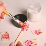 Decoupage: aprenda como aplicar esta técnica artesanal
