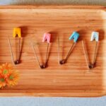 6 maneiras espertas de usar alfinetes com fecho