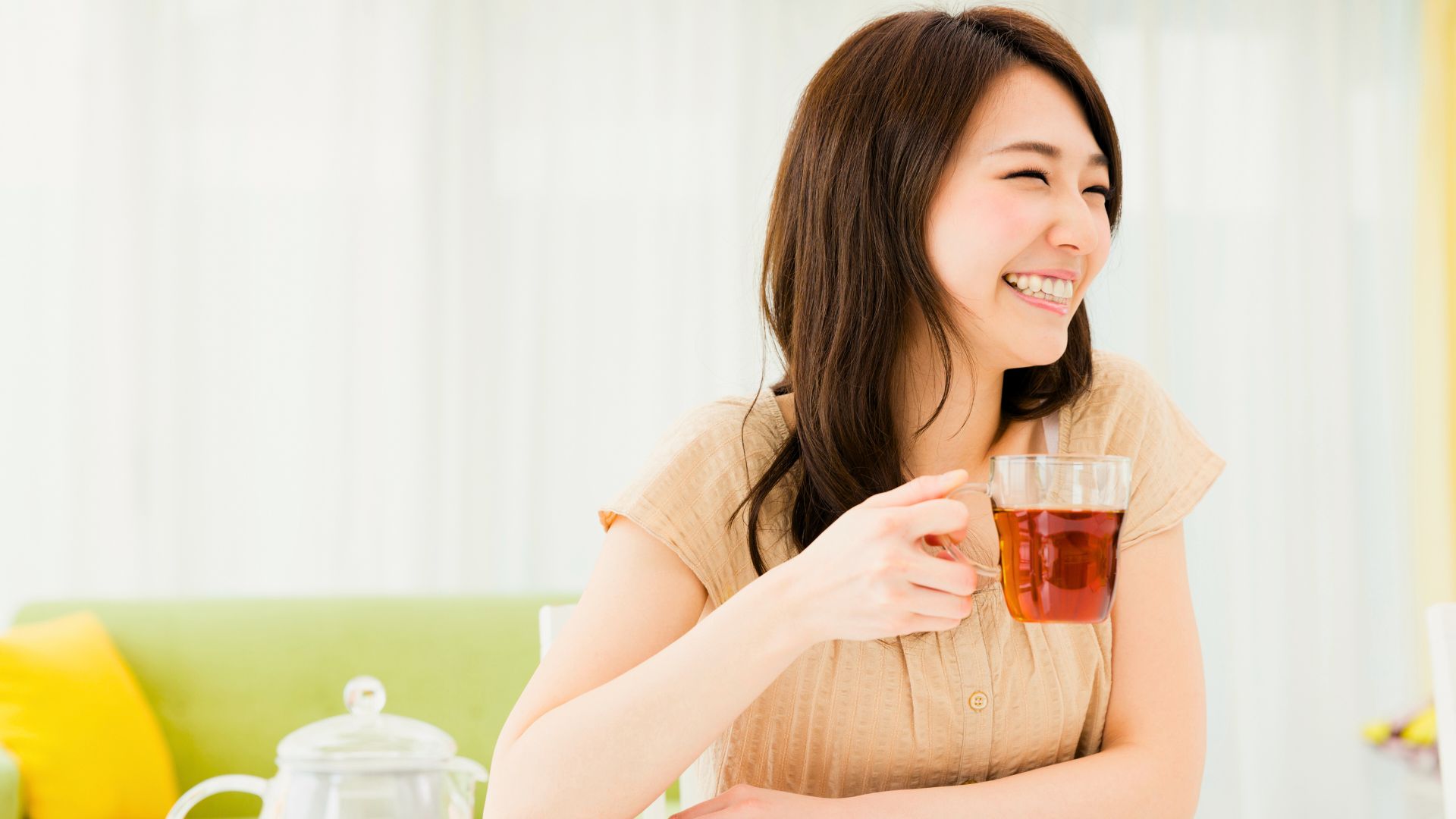 Chá de cravo com louro