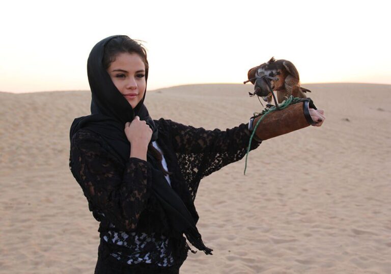 Selena Gomez anuncia doações para civis palestinos