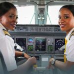 Pela primeira vez, um Boeing 737 foi pilotado por mulheres
