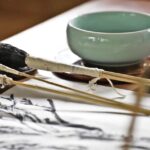 Wang, artista chinês, recorre à natureza para criar seus próprios pincéis