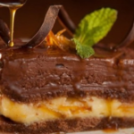 Mousse de chocolate meio amargo com toque de laranja