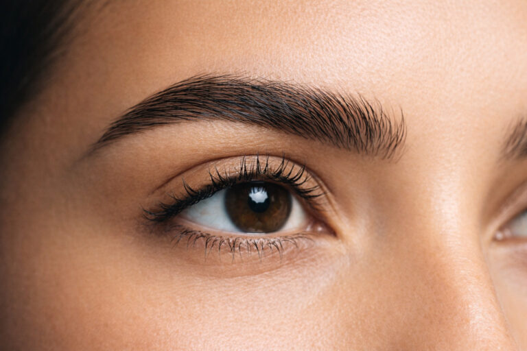 Por que a sobrancelha é tão importante para o rosto e a comunicação
