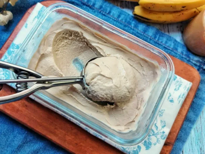 Receita Fit: sorvete de banana com pasta de amendoim