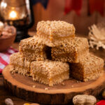 Paçoca de amendoim com coco e recheio de doce de leite