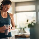 Whey protein ajuda a simplificar a alimentação e manter a energia na rotina feminina