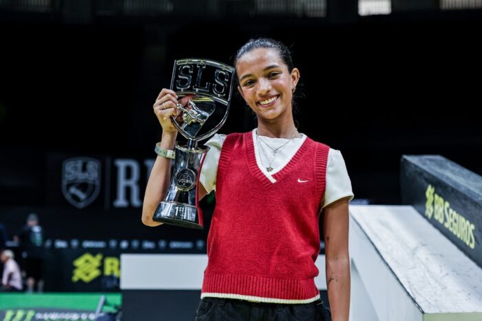 Rayssa Leal faz história e conquista título no Maracanãzinho